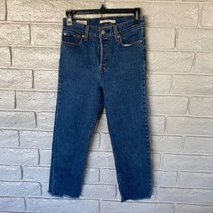 Levi's Wedgie Straight Blue Jeans with Frayed hem W26 L25